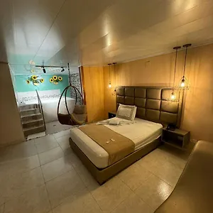 Atlantis Luxury Hotel